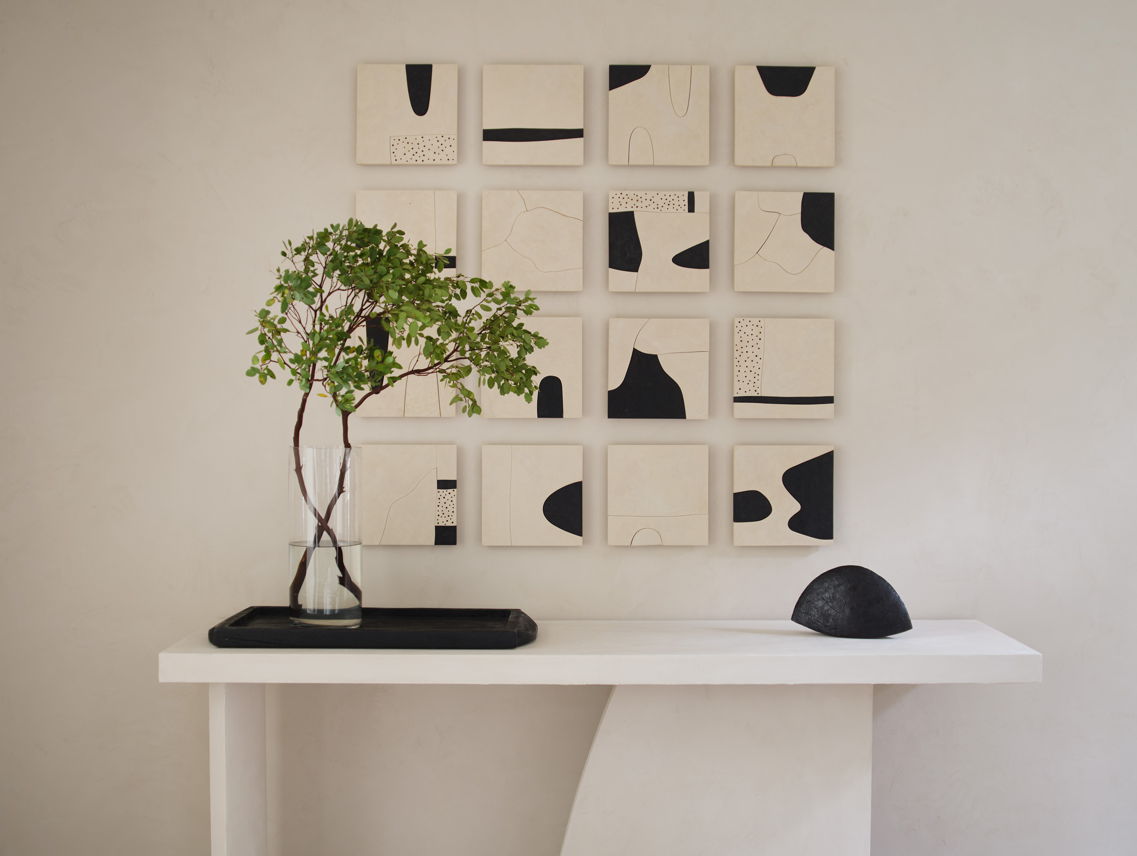 Wolf Design Group dining room detail photo by Mali Azima.